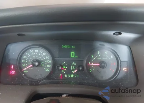 2010 Mercury Grand Marquis Ls (Fleet Only) from USA, damaged, VIN 2MEBM7FV3AX626037